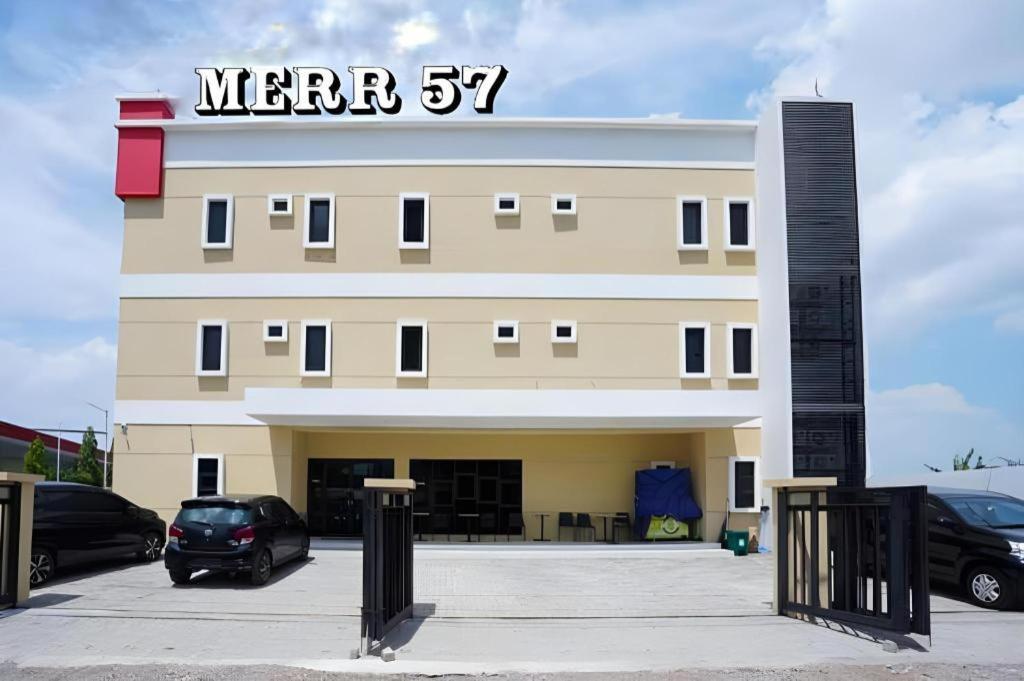 Merr 57 Surabaya Eksteriør billede